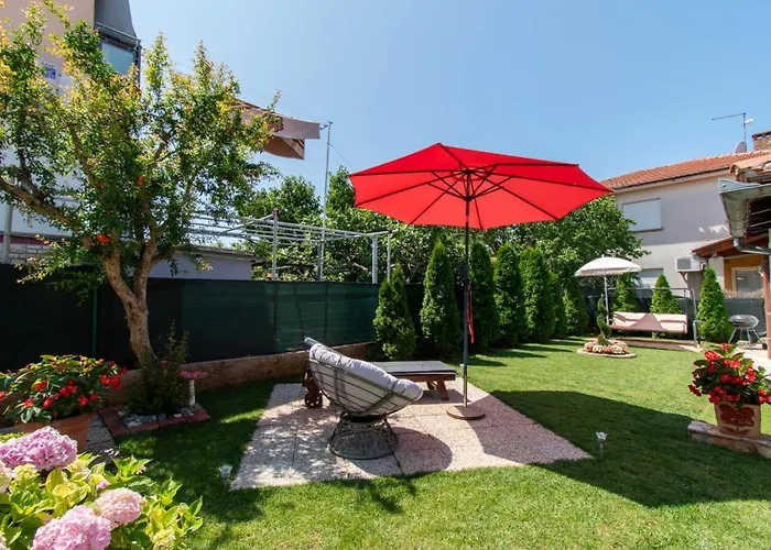 House Nicol By Istrabook Fažana